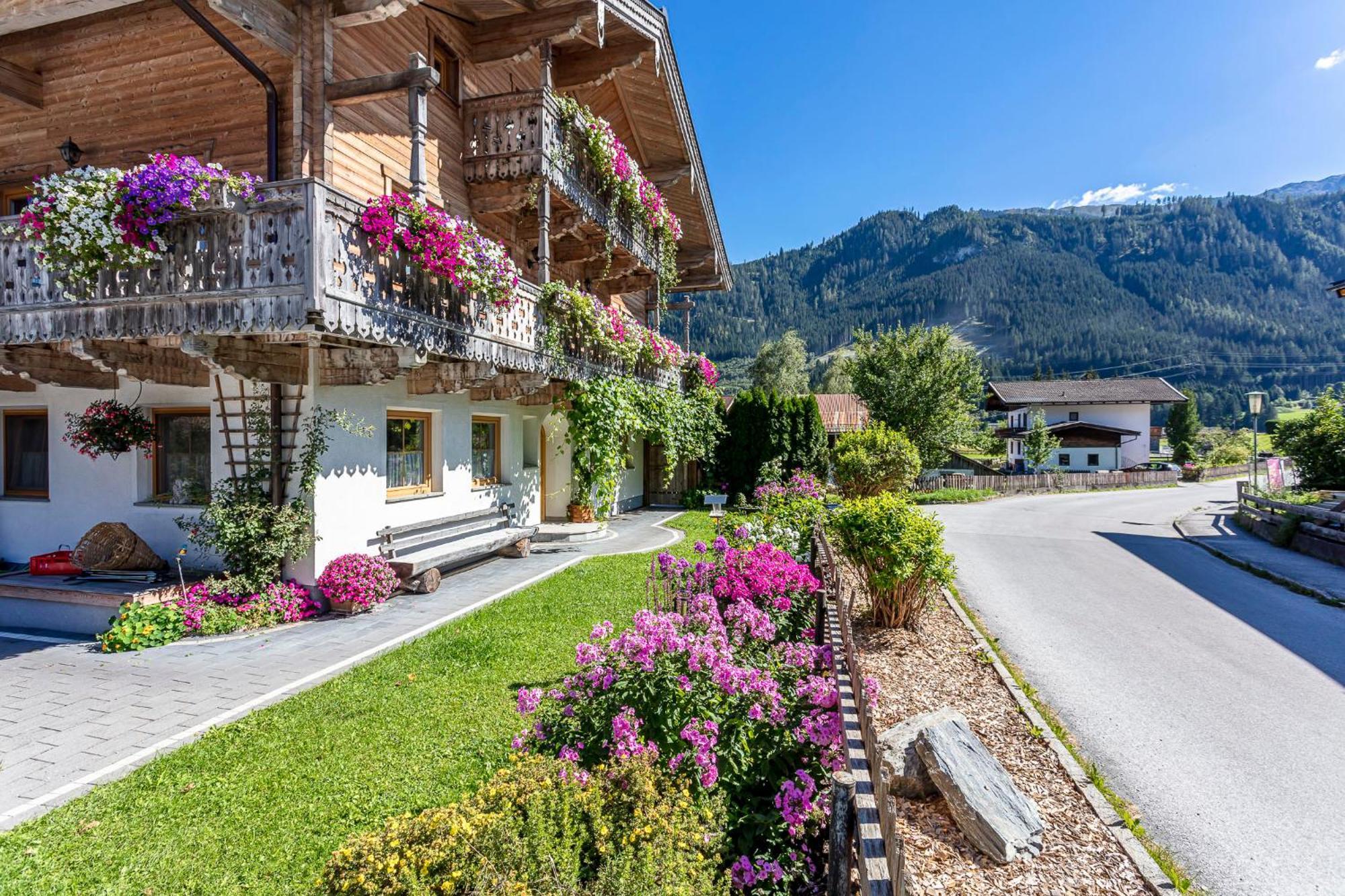 Ferienwohnungen Am Biobauernhof Lahner Bramberg am Wildkogel Dış mekan fotoğraf